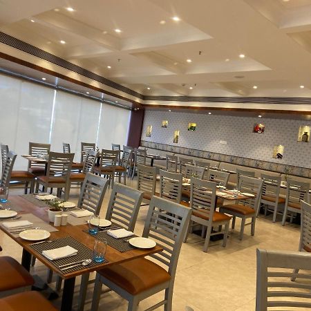 The Fern Residency Turbhe Hotel Navi Mumbai Exterior photo